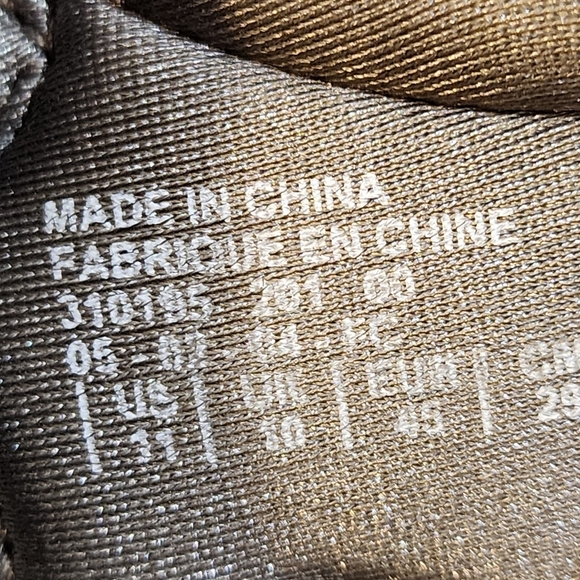 Nike ACG Vintage Men's Tan and Black Hiking Sandals with Rugged Grip Size 11 - Picture 6 of 14